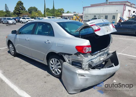 2013 Toyota Corolla Le z USA, uszkodzony, nr VIN 5YFBU4EE8DP107916